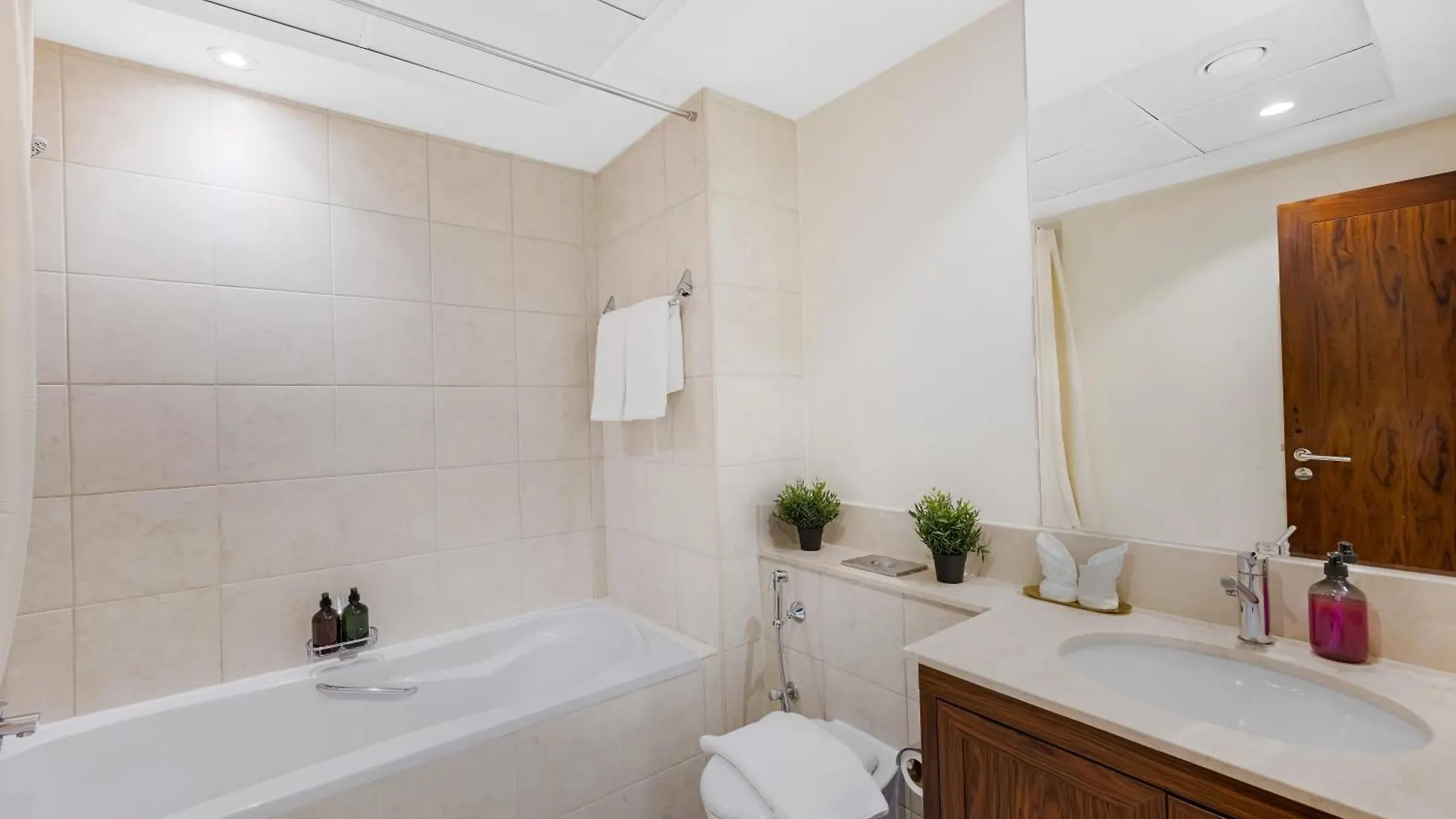 Durrani Homes - Modern Living 3Br With Burj Khalifa And Fountain View - Third Room Without Partition Dubai United Arab Emirates