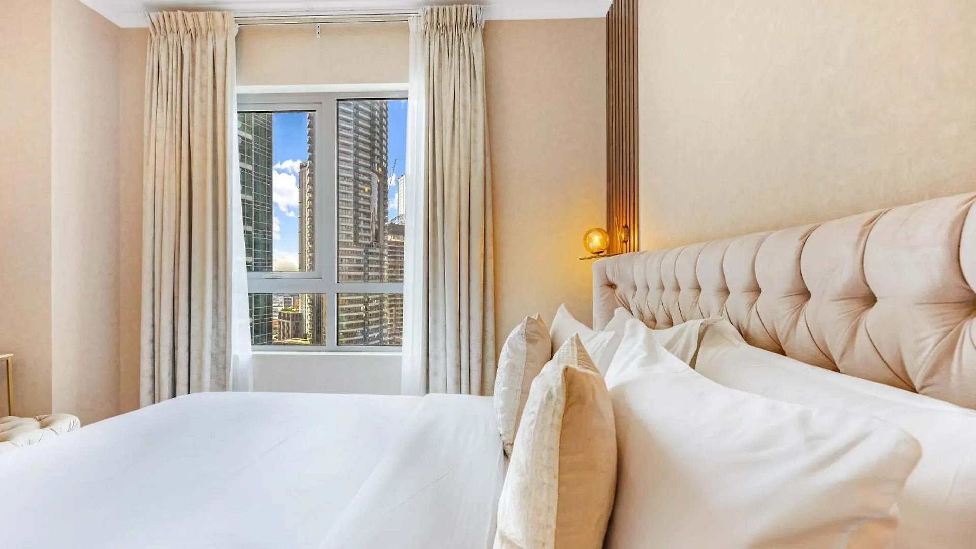 Durrani Homes - Modern Living 3Br With Burj Khalifa And Fountain View - Third Room Without Partition Dubai Apartment